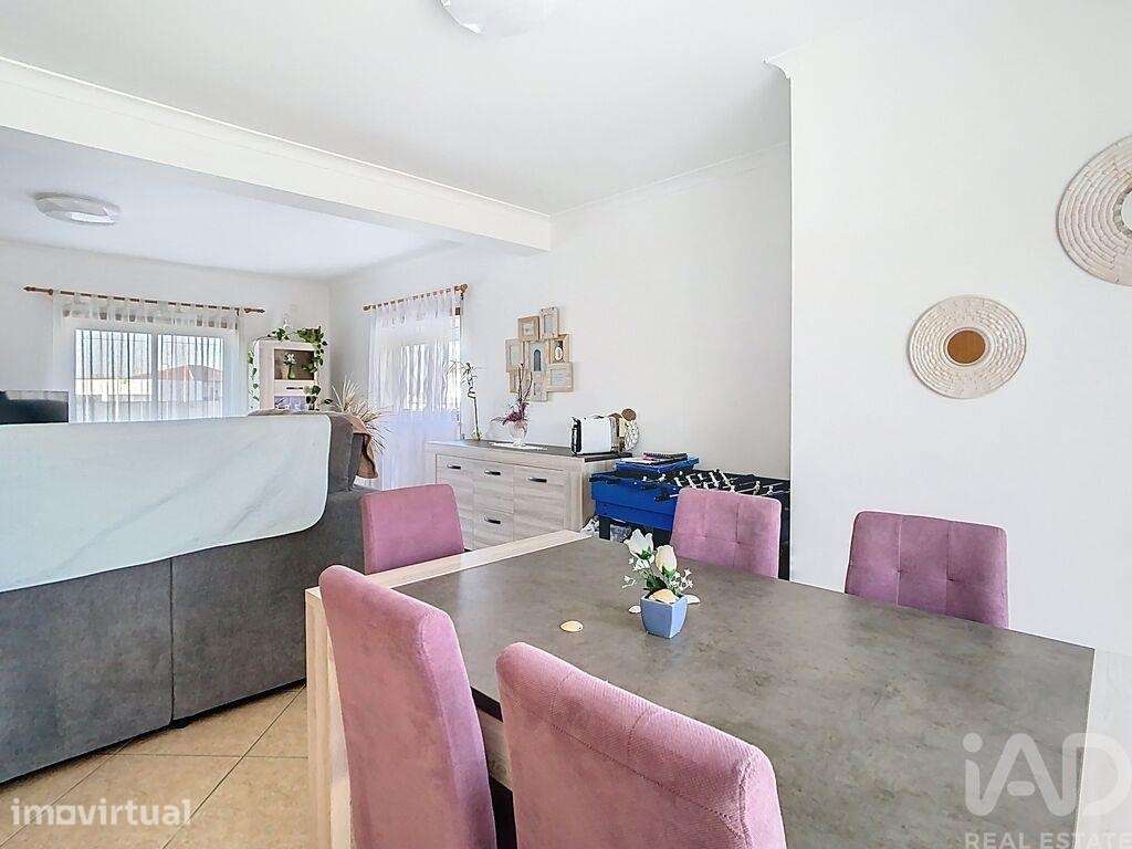 Casa / Villa T4 em Vieira de Leiria de 185 m2 - Grande imagem: 2/38