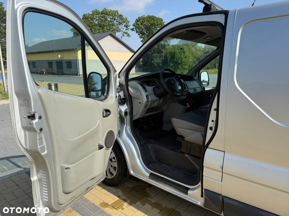 Opel Vivaro - 9