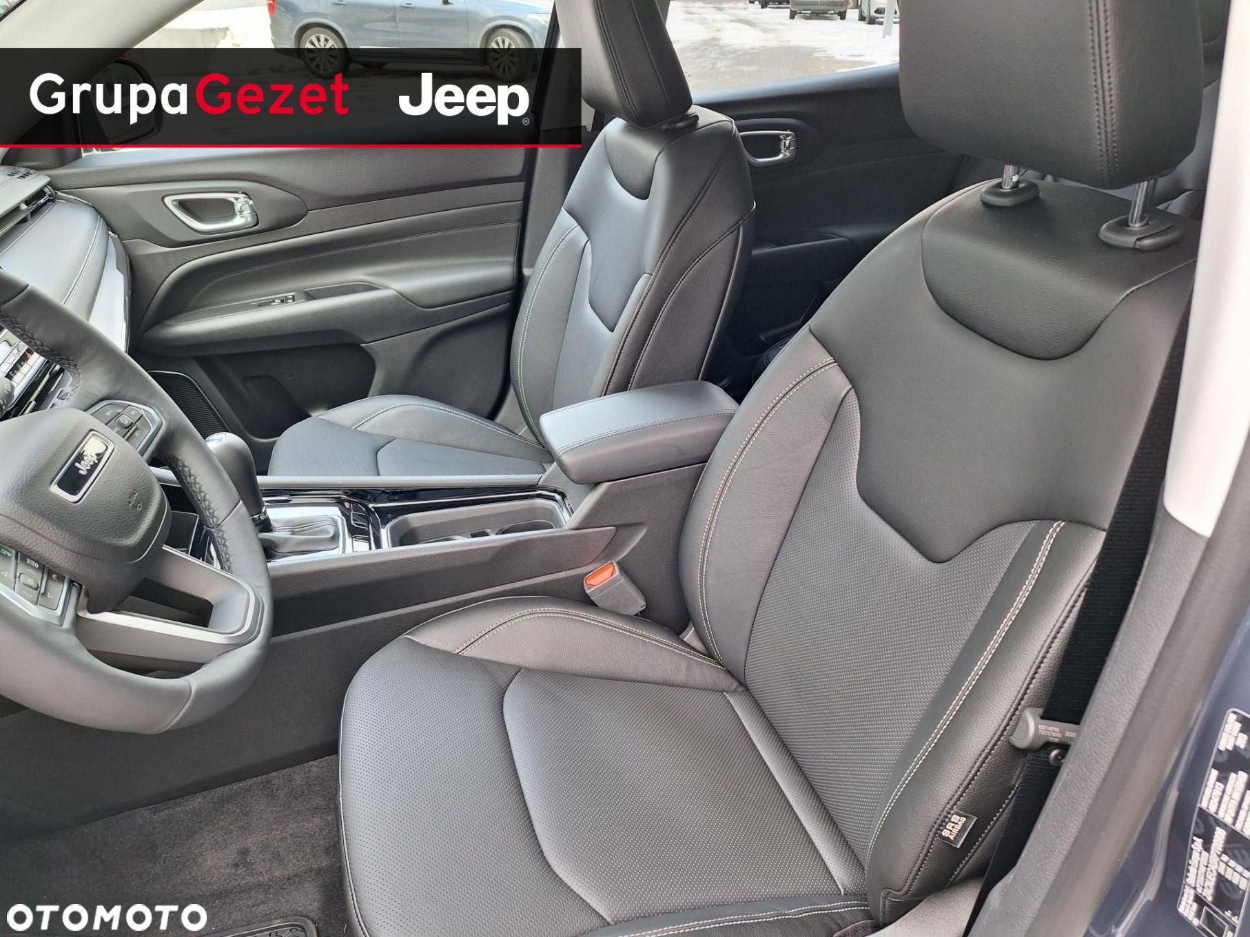 Jeep Compass - 10