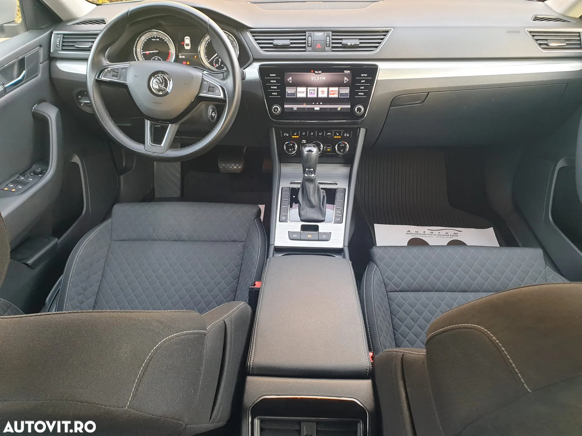 Skoda Superb 2.0 TDI DSG Ambition - 14
