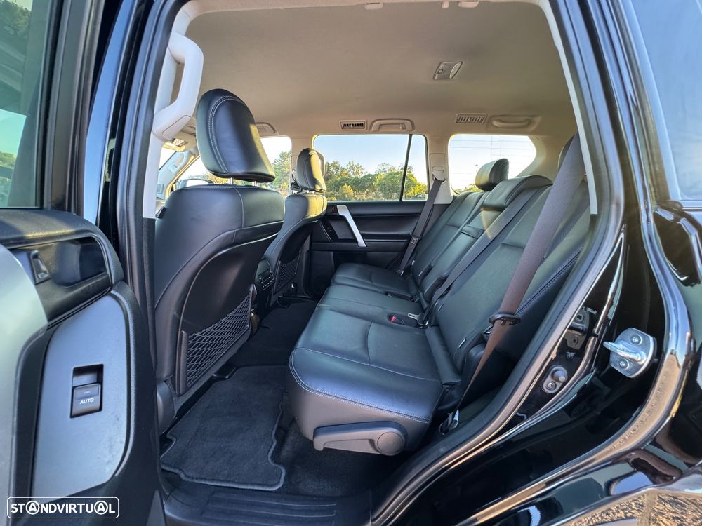Toyota Land Cruiser Prado - 14