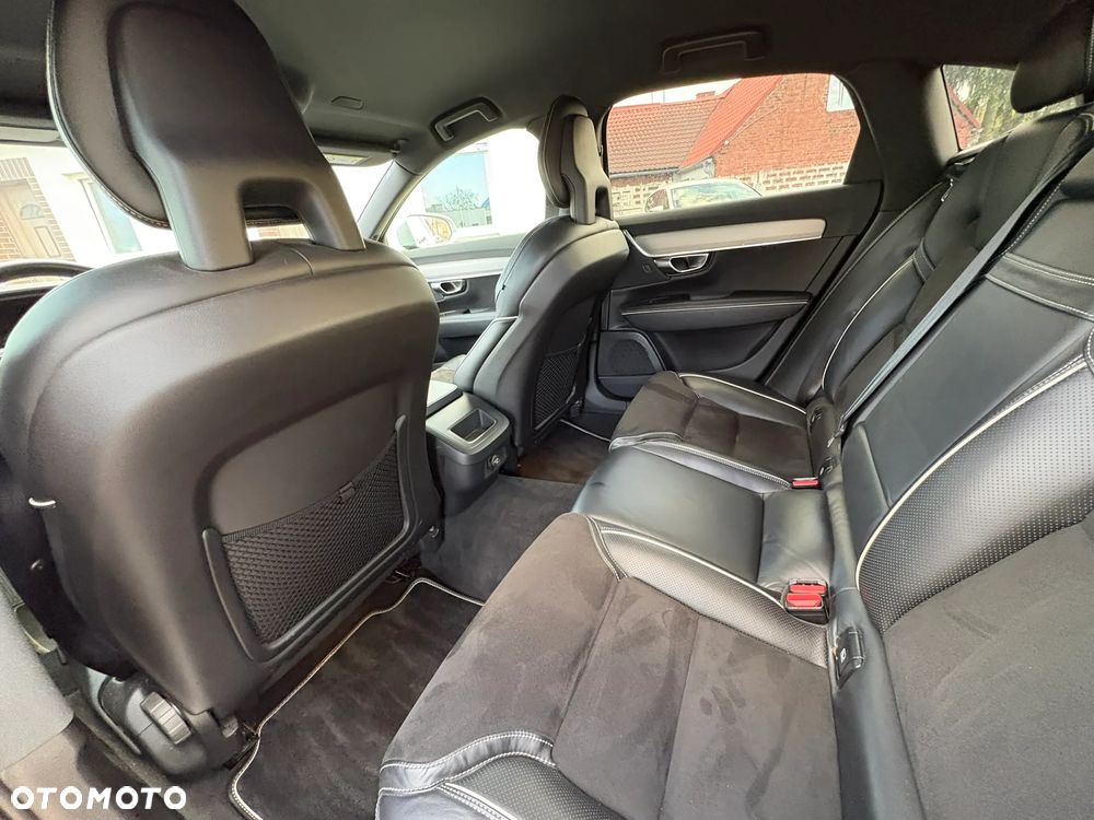 Volvo S90 D3 R-Design - 17