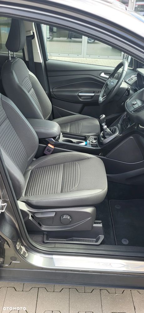 Ford Kuga - 18