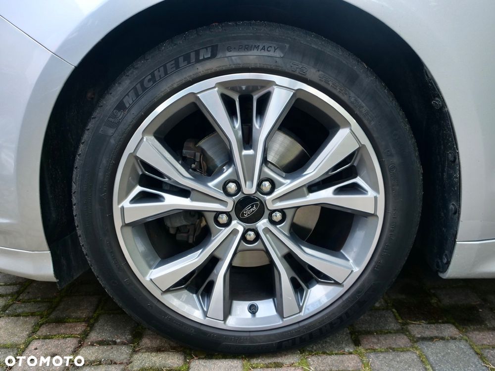 Ford Mondeo - 16