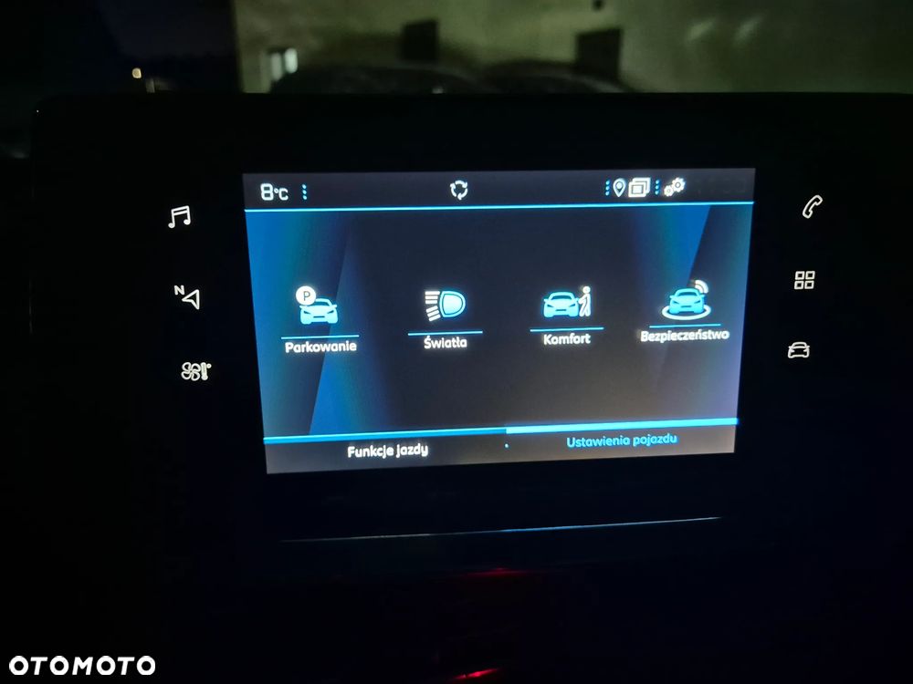 Peugeot 2008 BlueHDi 110 Active Pack - 36