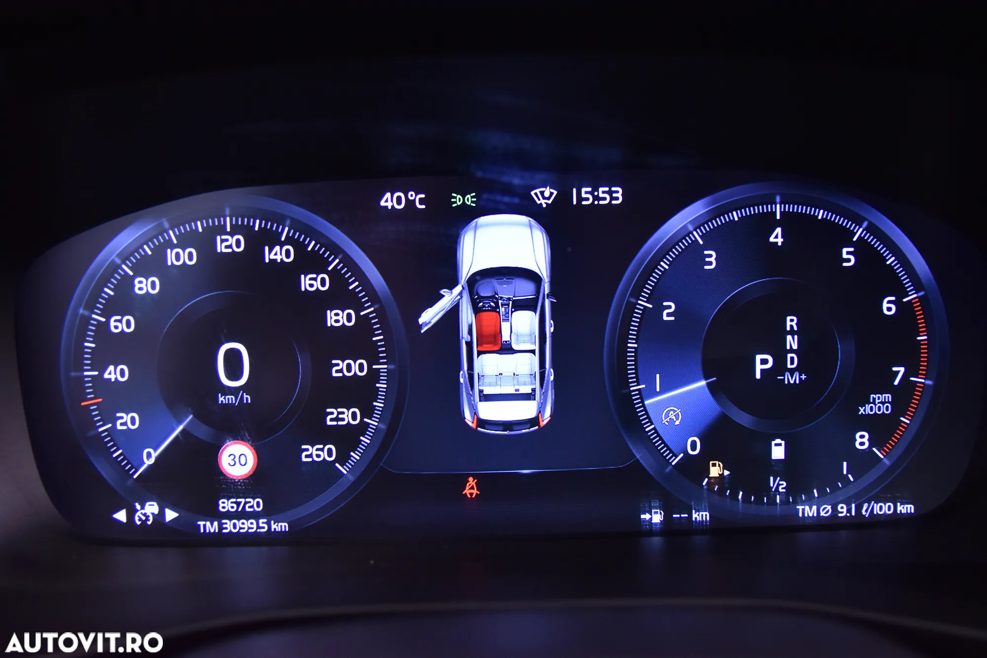 Volvo XC 40 B5 B AWD Geartronic RDesign - 10