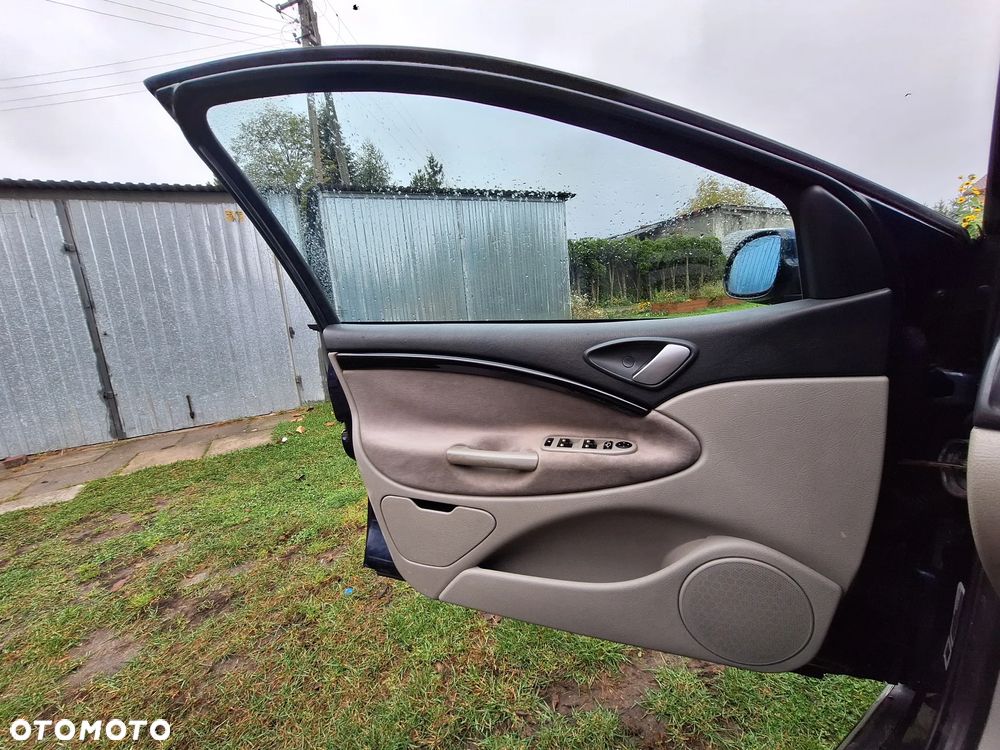 Citroën C5 II Break 1.6 HDi Impress - 11