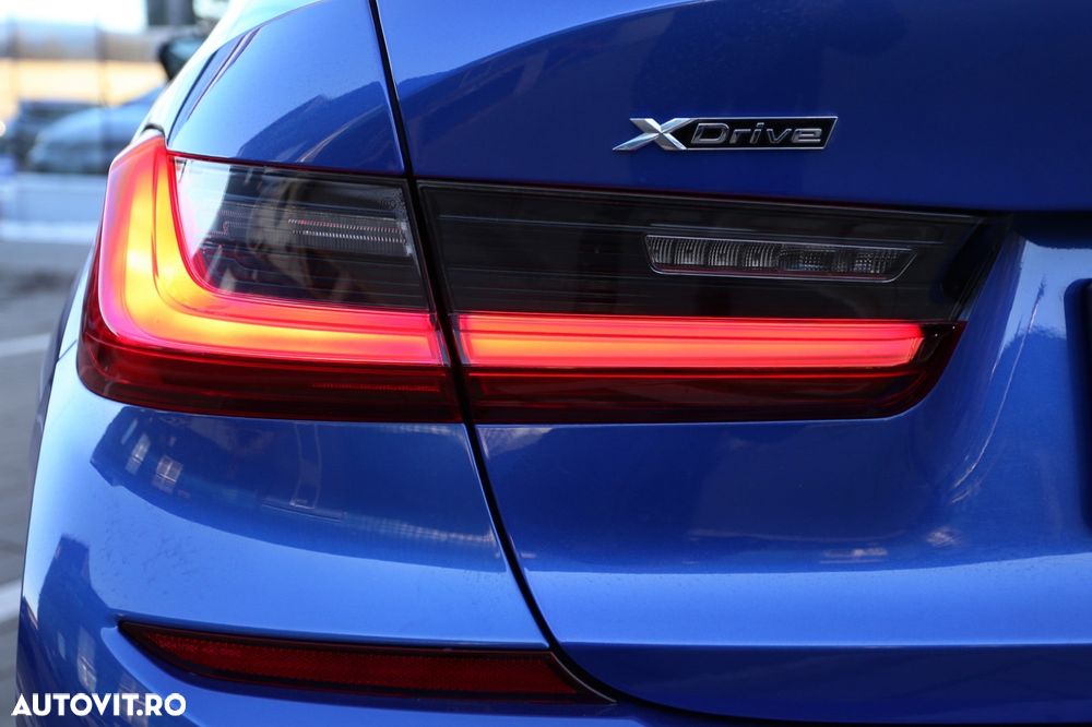BMW Seria 3 330e xDrive AT PHEV - 36