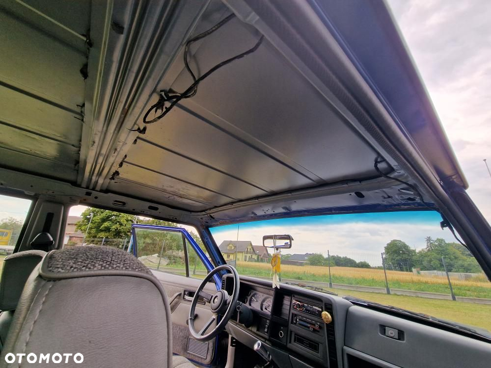 Jeep Cherokee 2.5 - 20