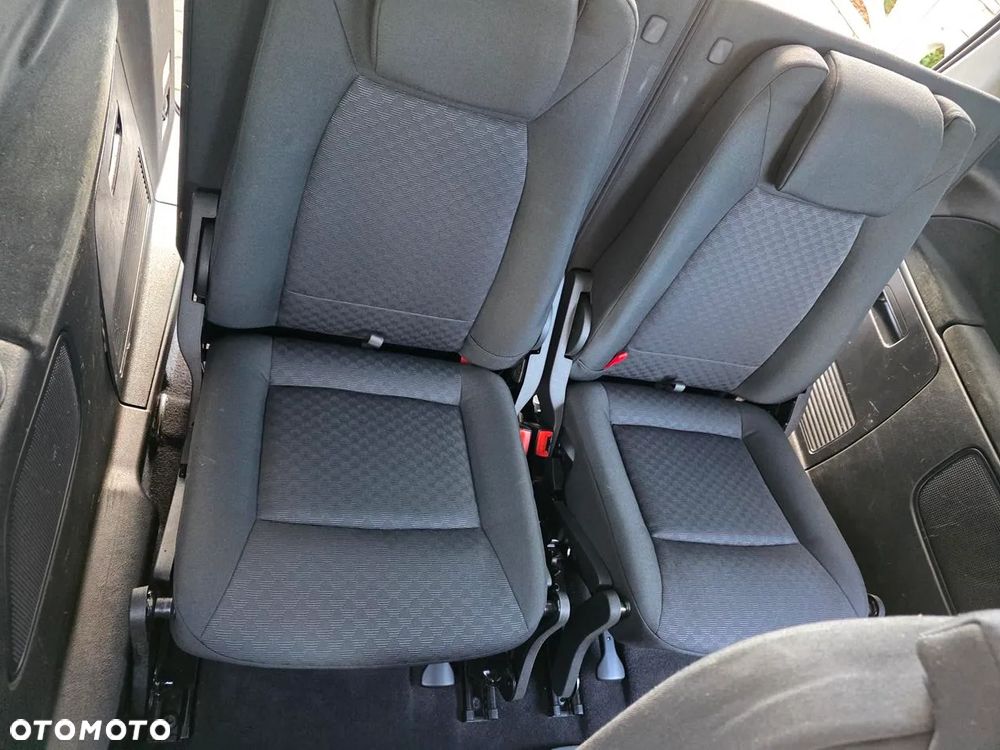 Ford Galaxy 2.0 TDCi Trend - 23