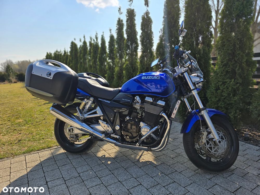 Suzuki GSX - 3