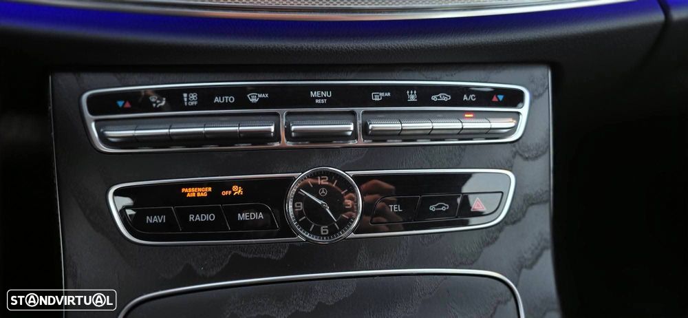 Mercedes-Benz E 300 de 9G-TRONIC AMG Line - 24
