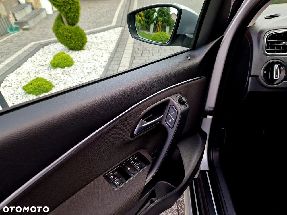 Volkswagen Polo 1.2 TSI BMT Comfortline - 26
