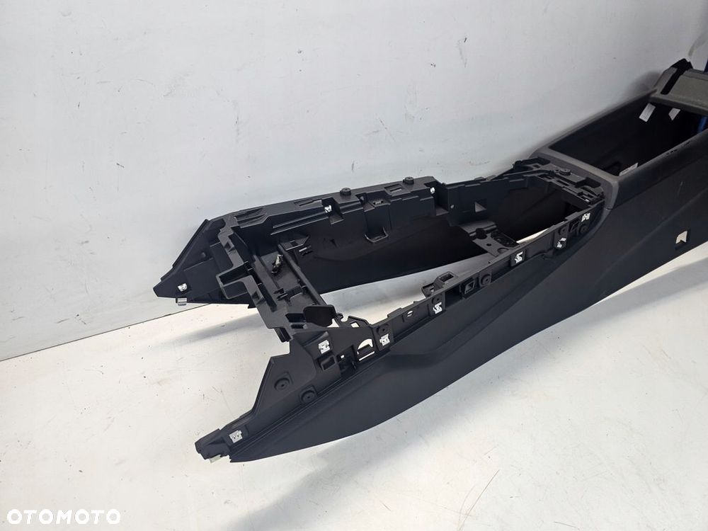 TUNEL ŚRODKOWY AUDI A4 B9 A5 8W 8W1863241D - 2