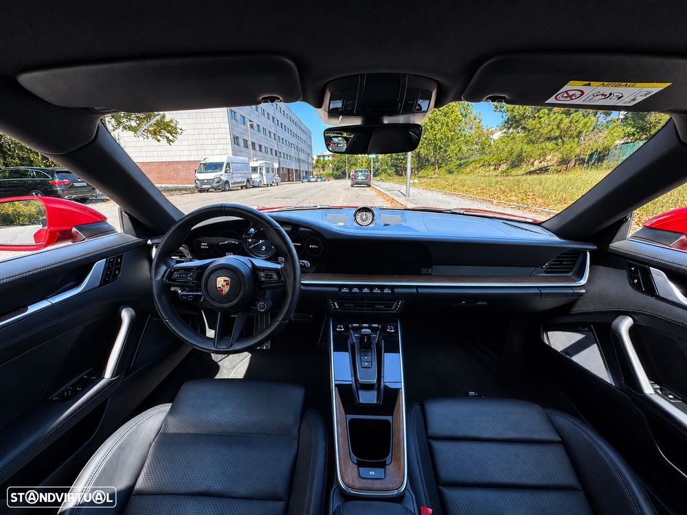 Porsche 911 (992) - 13