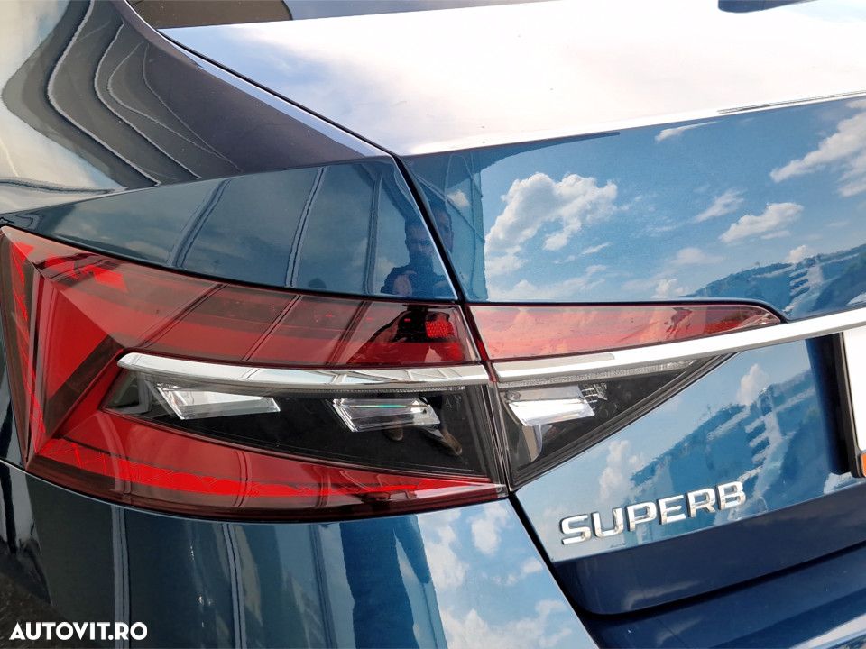 SKODA Superb 2023 — imagine 10