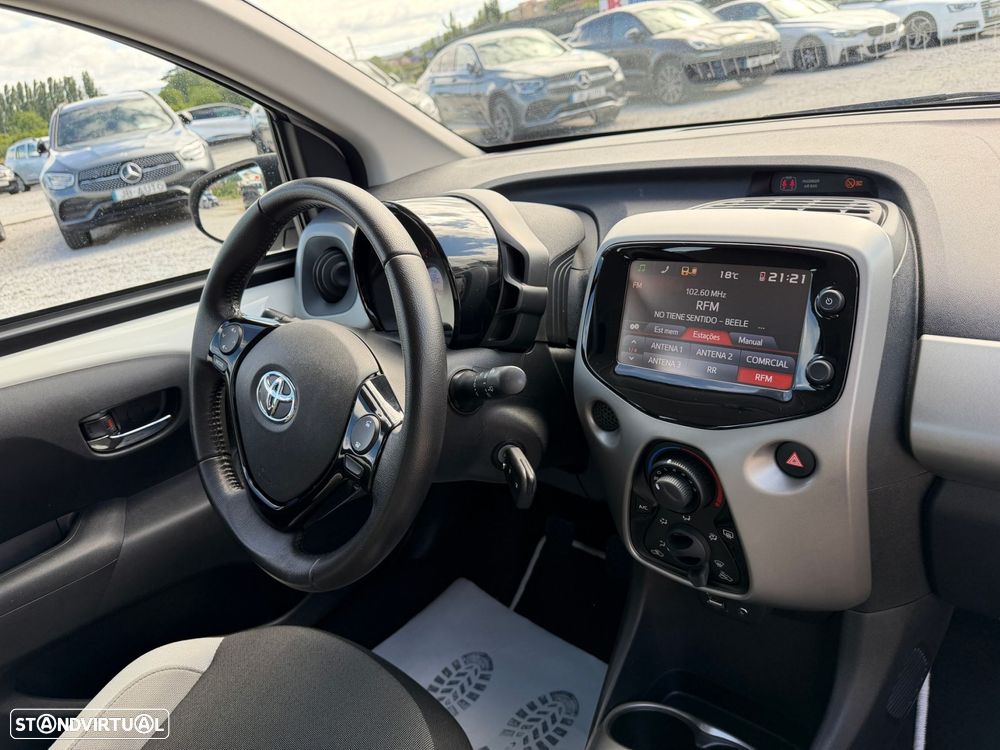 Toyota Aygo 1.0 X-Play+AC+X-Touch - 12