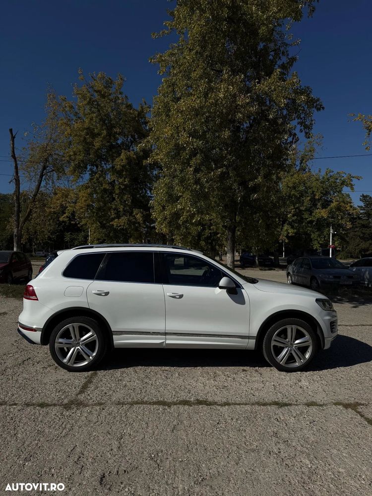 VOLKSWAGEN Touareg 2015 — imagine 4