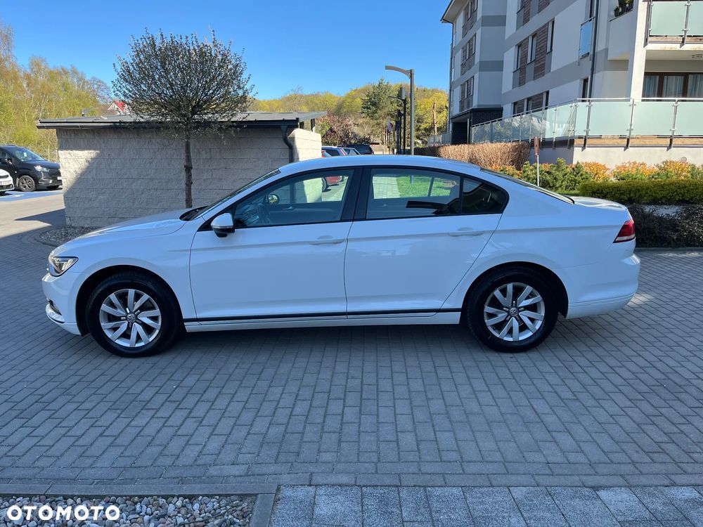 Volkswagen Passat 1.4 TSI BMT Trendline - 4