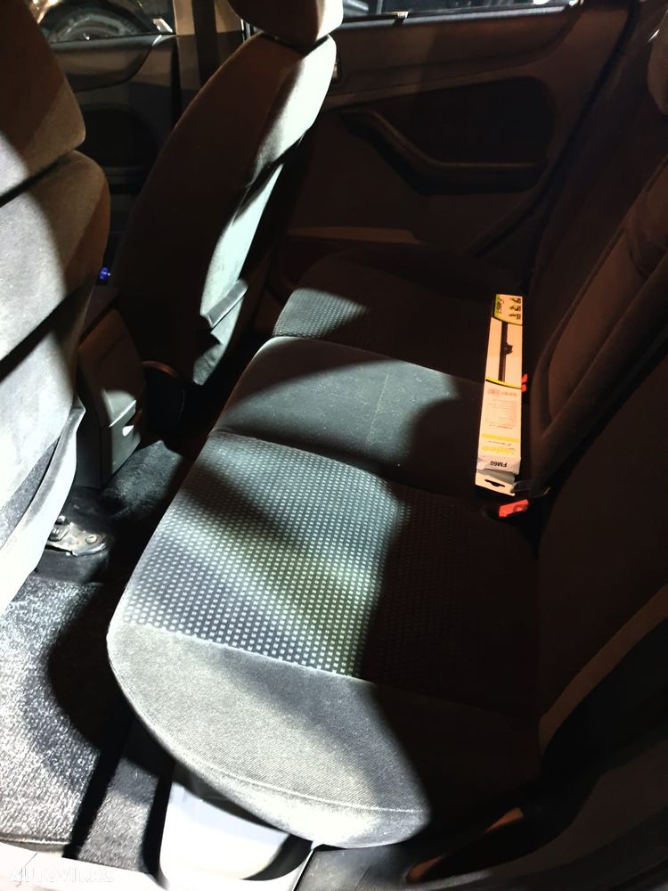 Ford Focus TDCi Ghia - 8