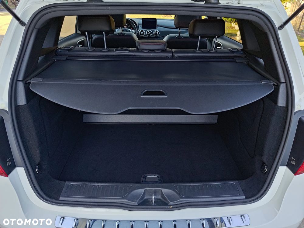 Mercedes-Benz Klasa B 160 7G-DCT AMG Line - 16