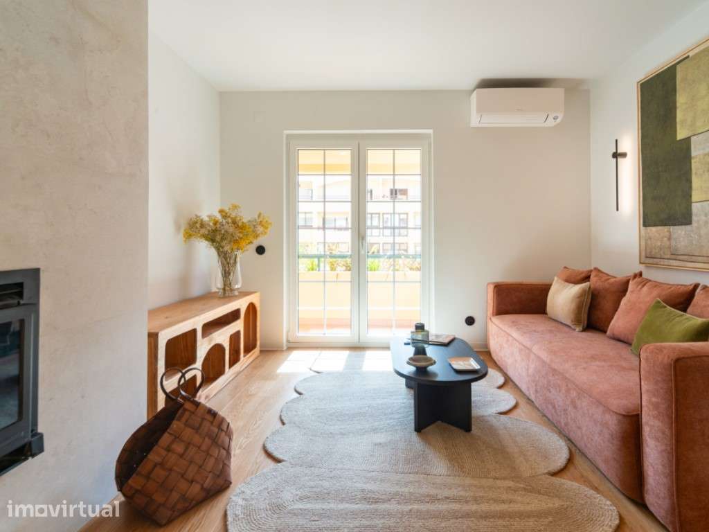 Apartamento T1 totalmente remodelado e mobilado com vista lateral d... - Grande imagem: 4/36