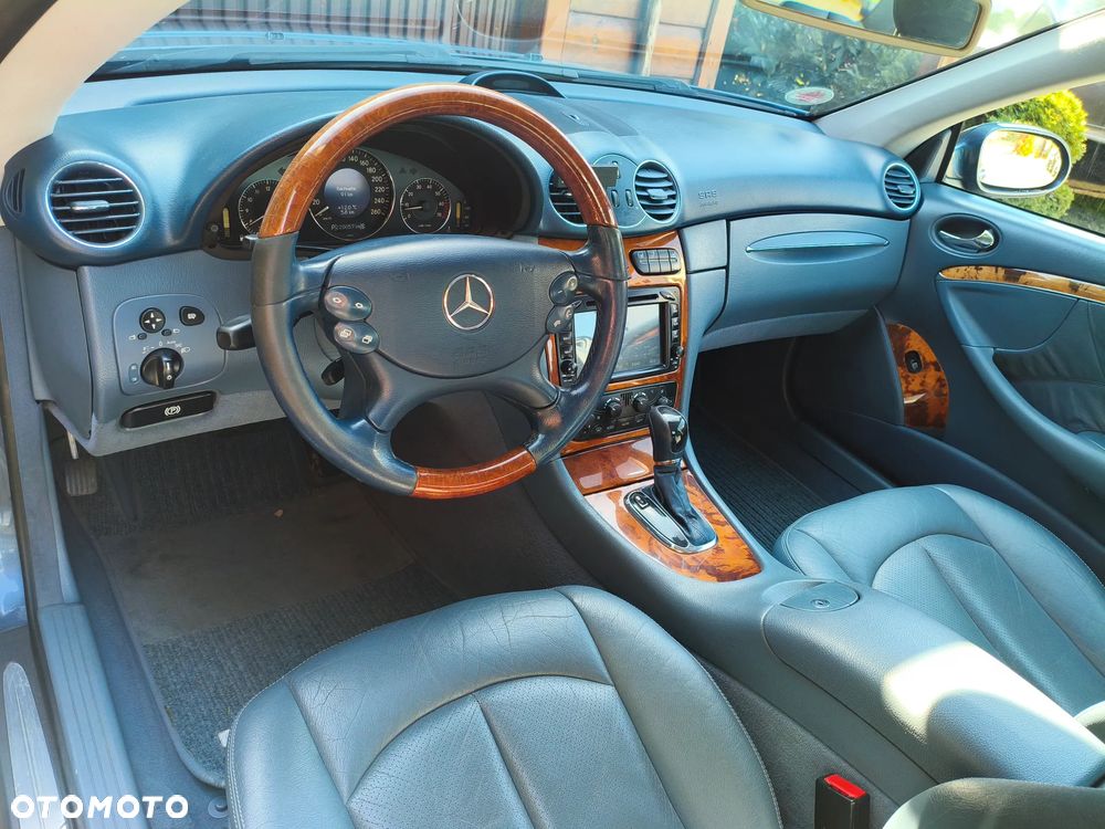 Mercedes-Benz CLK - 17