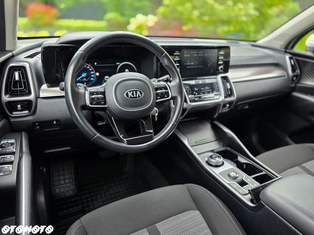 Kia Sorento 1.6 T-GDI HEV L 7os - 19