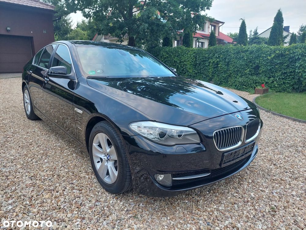 BMW Seria 5 528i - 31