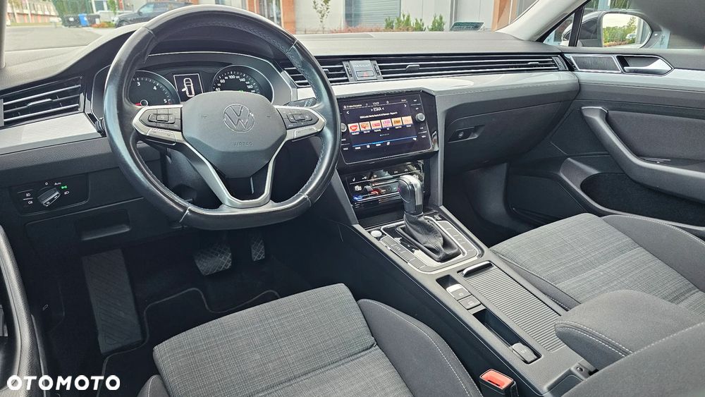 Volkswagen Passat Variant 2.0 TDI EVO Business DSG - 17