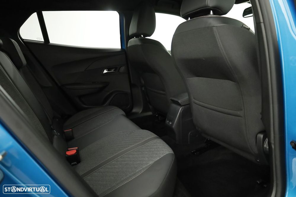 Peugeot 2008 1.2 PureTech Allure - 23
