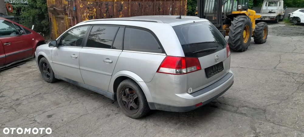 Zderzak przedni Opel Vectra C Lift  PDC spryskiwacze - 3