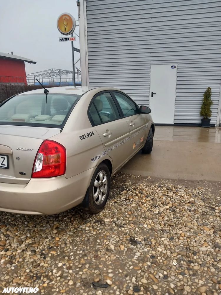 Hyundai Accent MC 1.6 DOHC - 4