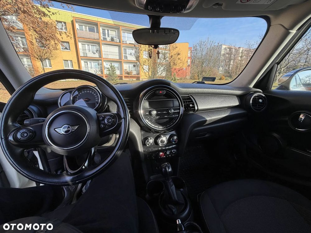 MINI ONE First - 9