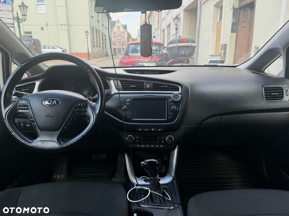 Kia Ceed - 7