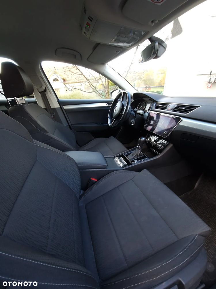 Skoda Superb 2.0 TDI Active DSG7 - 6