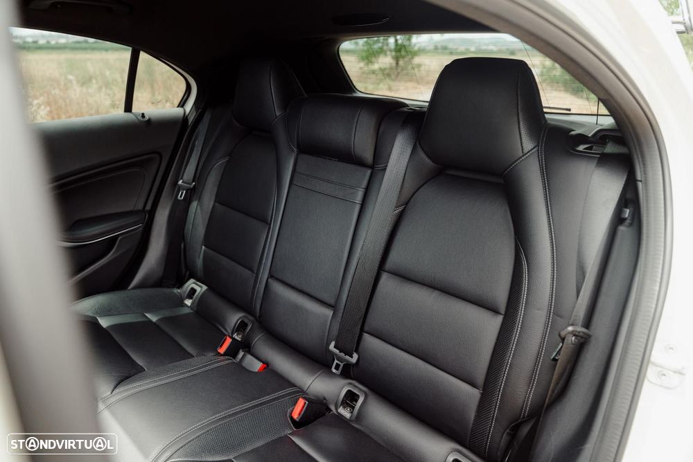 Mercedes-Benz A 45 AMG 4-Matic - 31