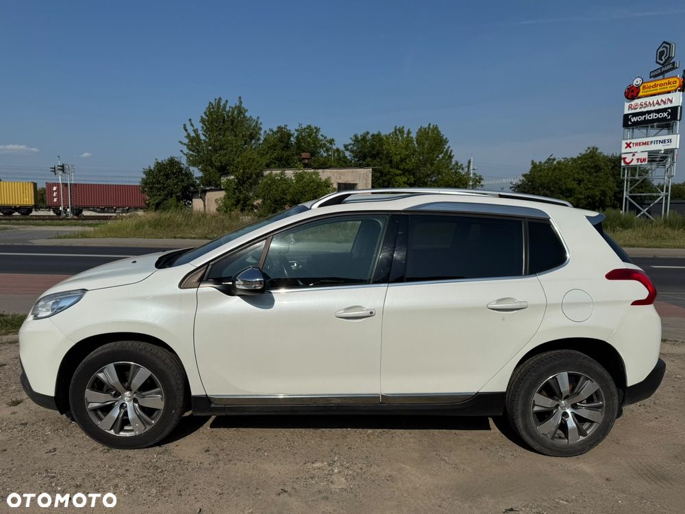 Peugeot 2008 1.2 VTi Allure - 6