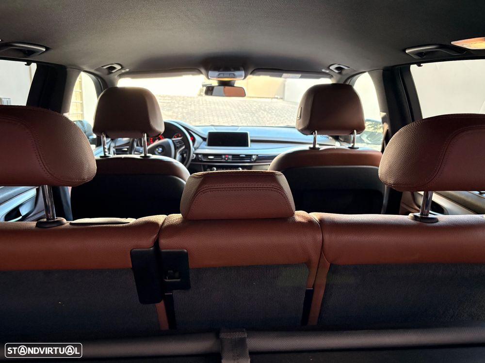 BMW X5 25 d sDrive Comfort 7L - 32