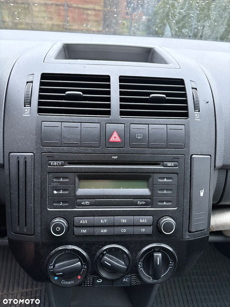 Volkswagen Polo - 5