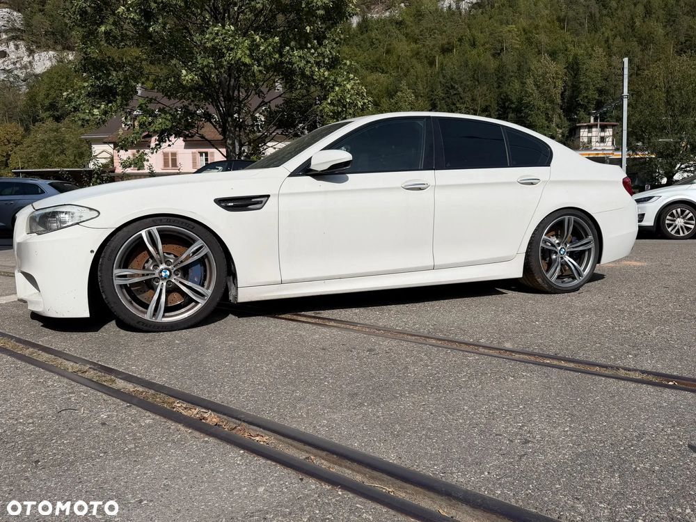 BMW M5 DKG - 9