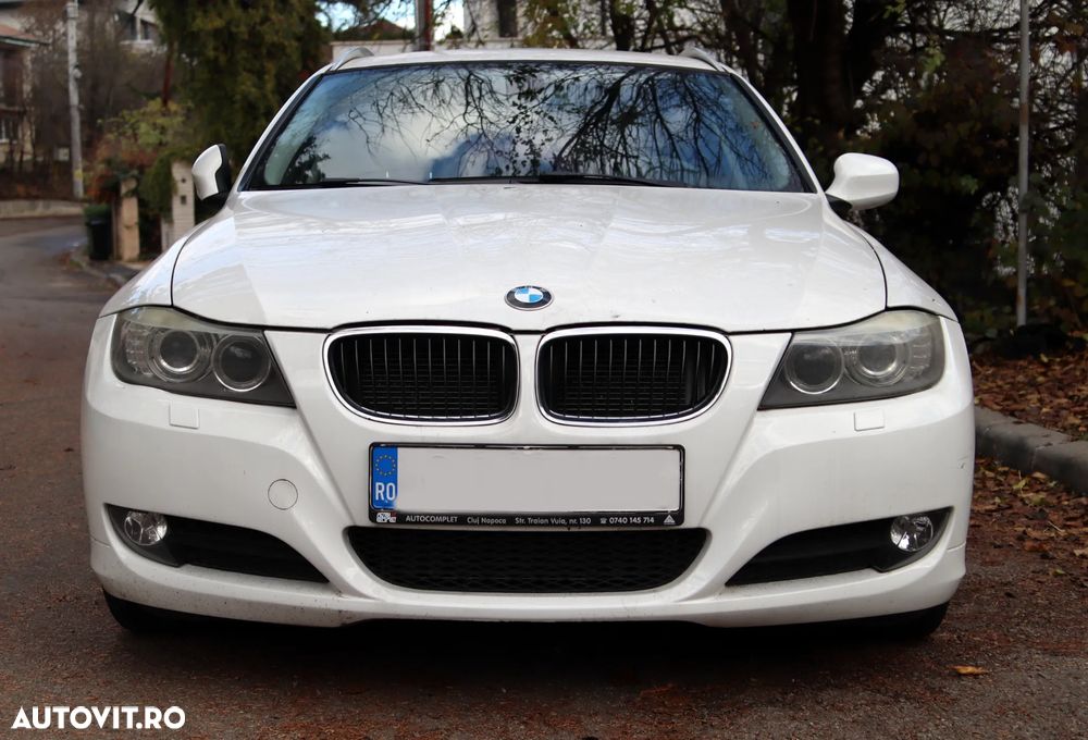 BMW Seria 3 318d - 12
