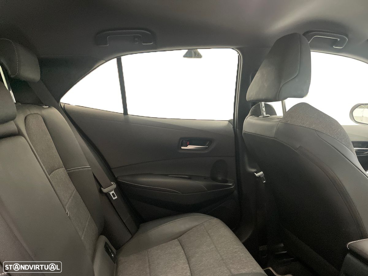 Toyota Corolla 1.8 Hybrid Comfort Plus - 12