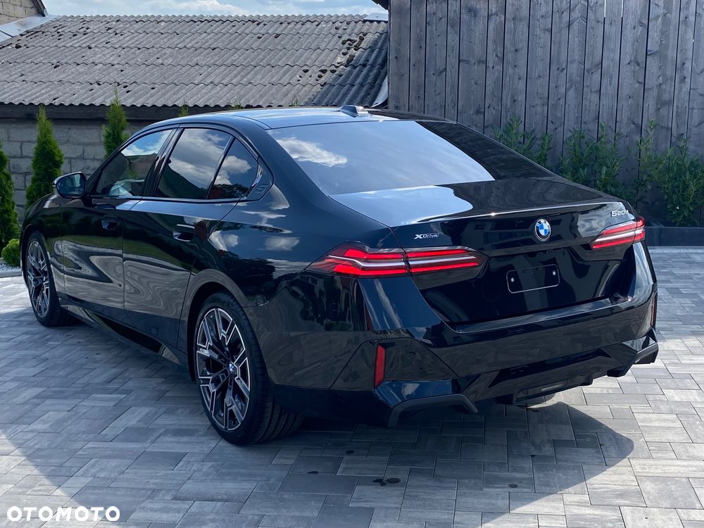 BMW Seria 5 520d xDrive - 17