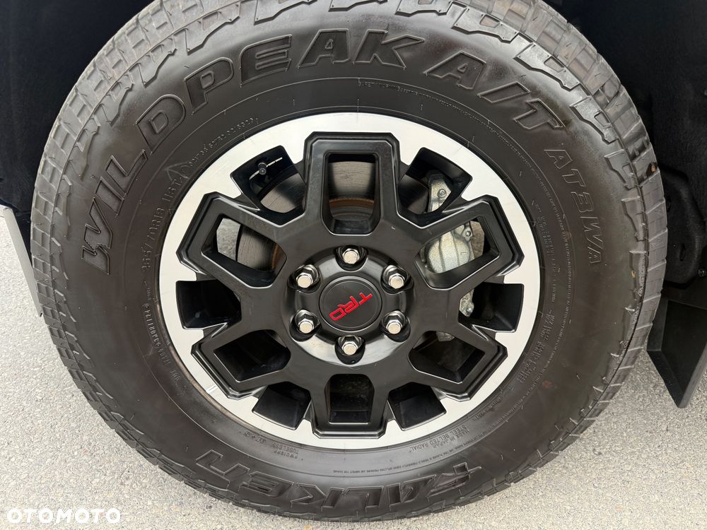 Toyota Tacoma - 10