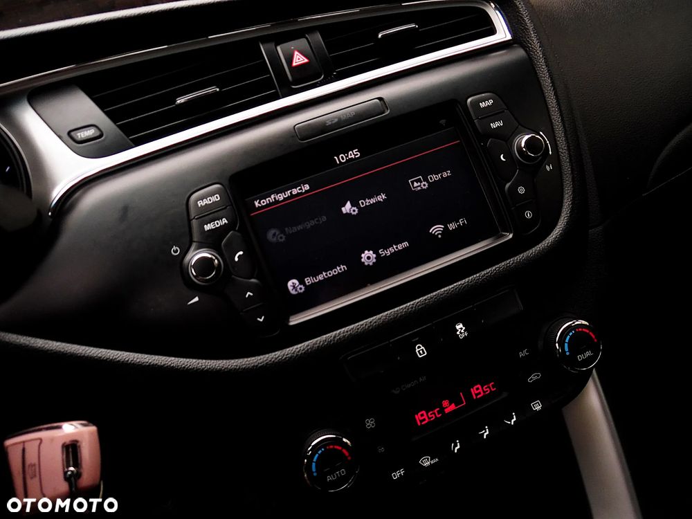 Kia Ceed - 30