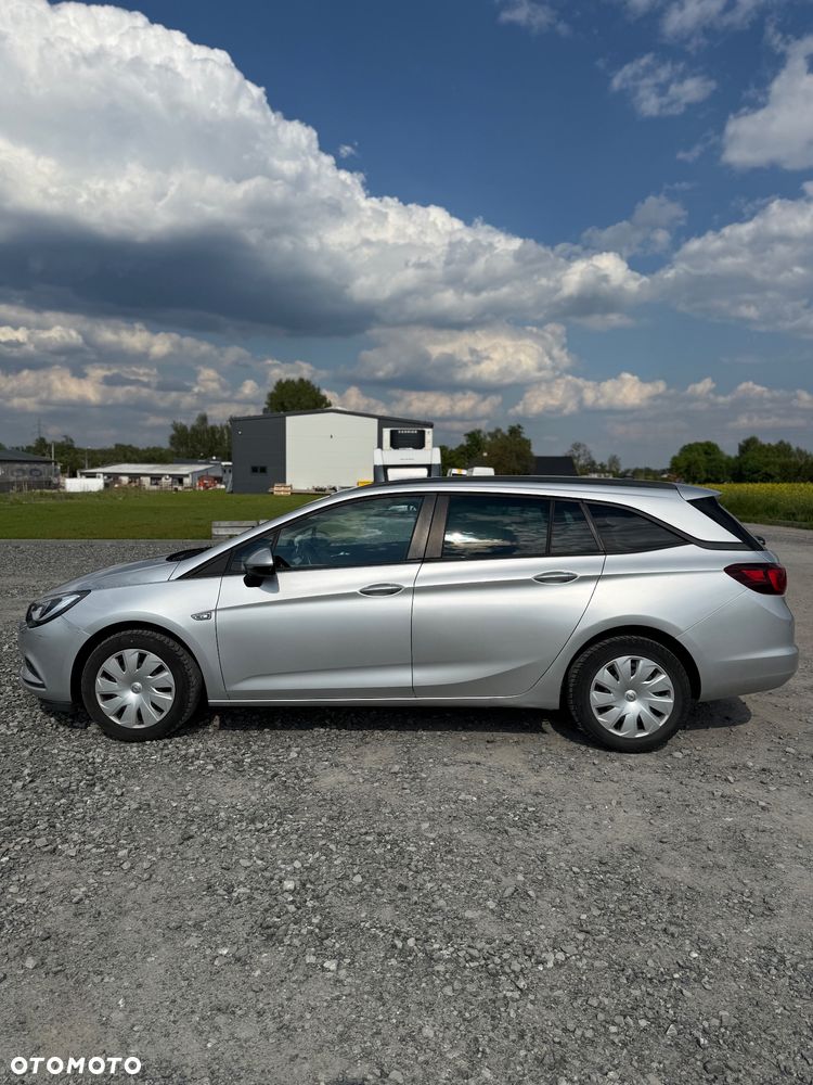 Opel Astra 1.6 D Start/Stop 120 Jahre - 5