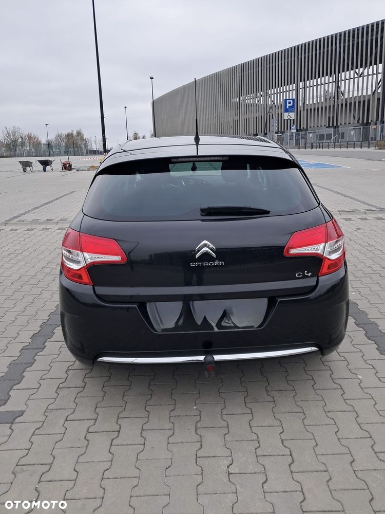 Citroën C4 HDi 110 Attraction - 6