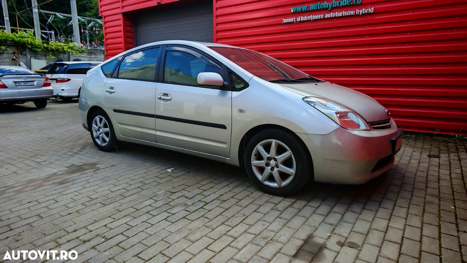 Toyota Prius (Hybrid) Executive - 13