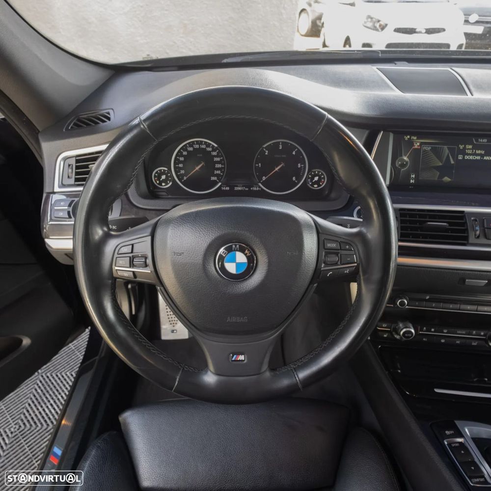 BMW 520 Gran Turismo d Pack M - 12